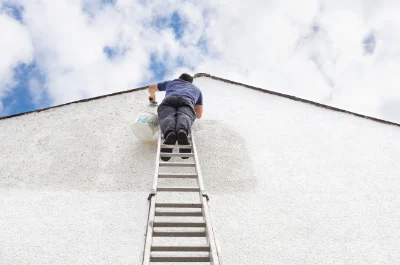 Peinture extérieure à Livré-la-Touche — façades et ravalement